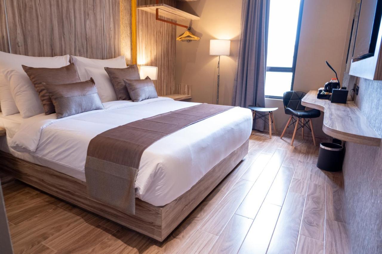 De Paris Hotel Medan Extérieur photo