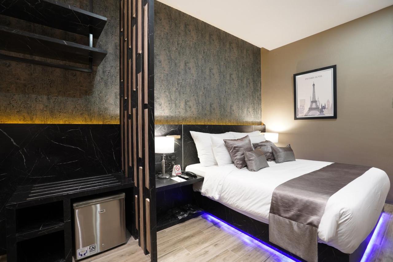 De Paris Hotel Medan Extérieur photo