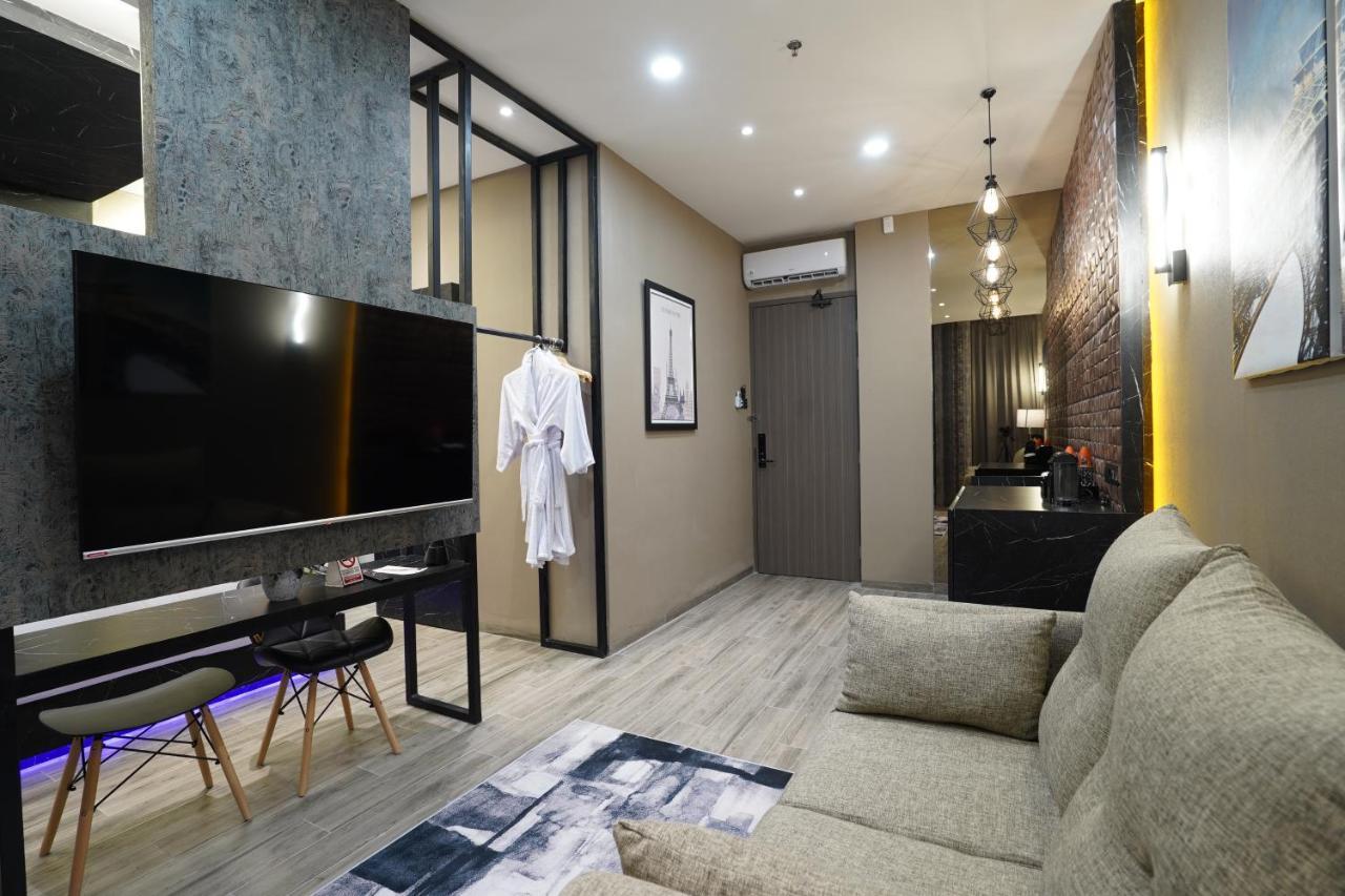 De Paris Hotel Medan Extérieur photo